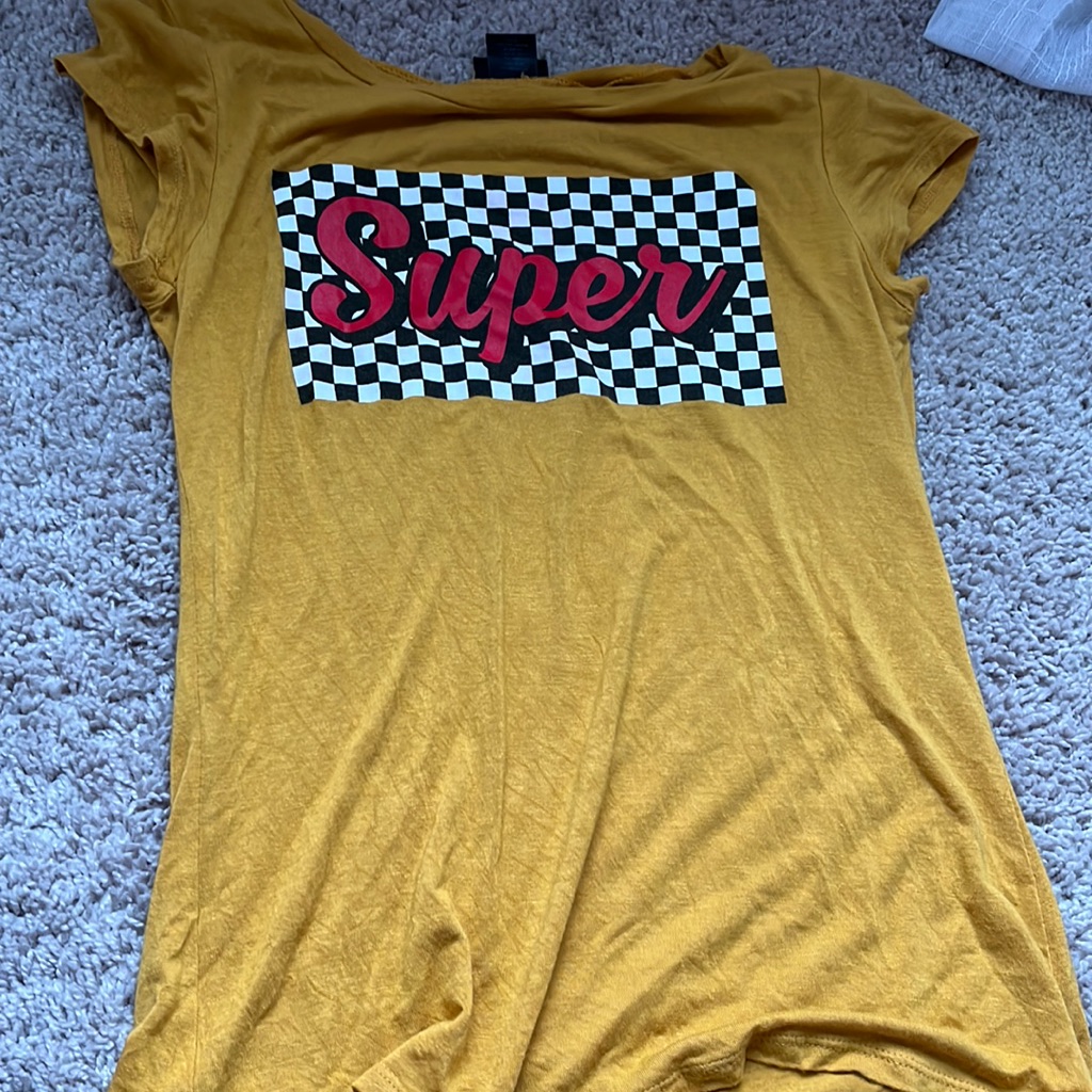 Super Tee